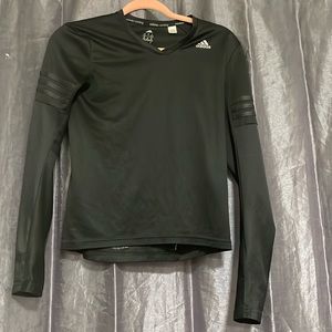 Black long sleeves shirt